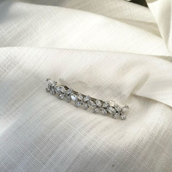 Victoria flower hair piece 💎 - Picture 4 of 4